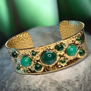 18k Gold Plated Byzantine Hammered Emerald Glass Cabochon Cuff Bracelet